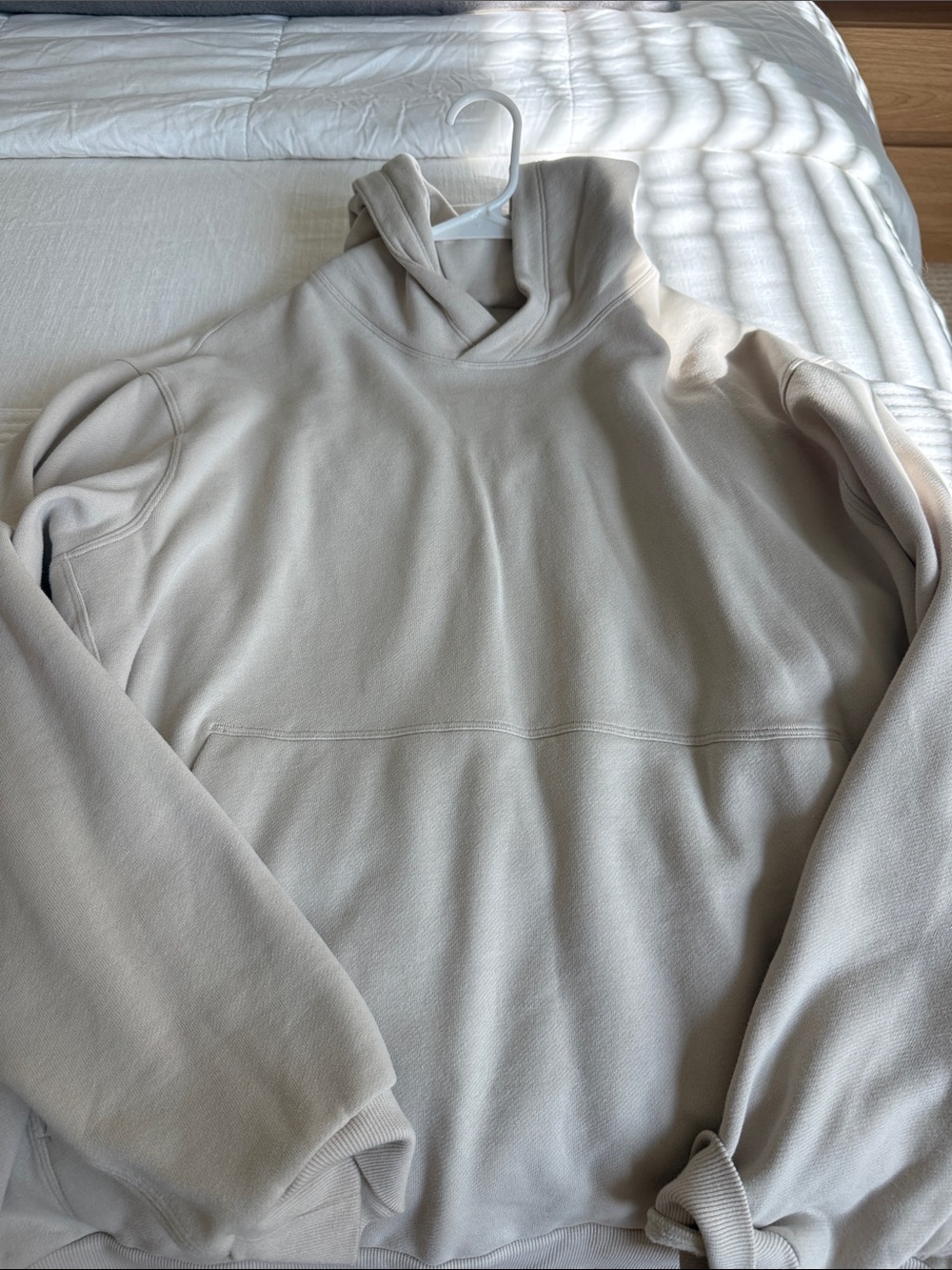 lululemon athletica Men's/Women’s Hoodie Sweatshirt in Light Beige